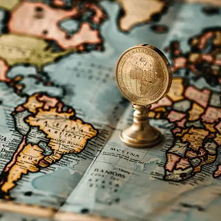 公司聘请的法律顾问负责什么